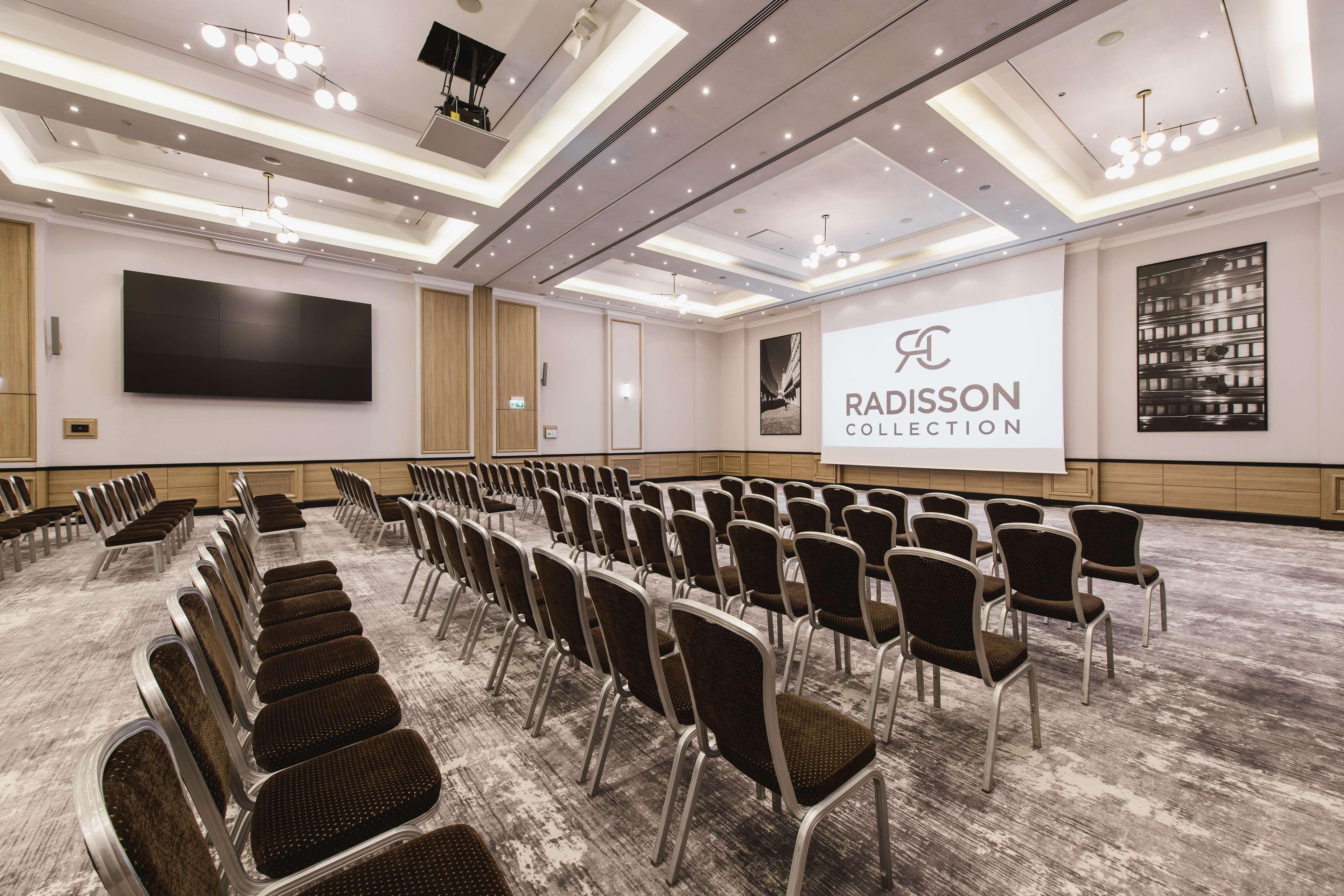 Radisson Collection Hotel, Варшава Екстериор снимка The meeting room